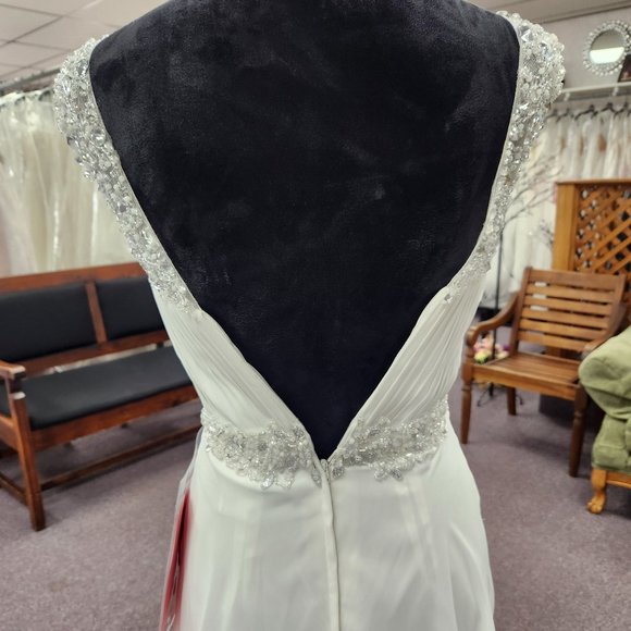 Mary's 3Y370 Size 6 Ivory Bridal Gown/Wedding Dress - Picture 8 of 9